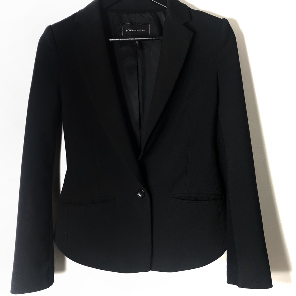 BCBGMAXAZRIA Bradd High Low Blazer